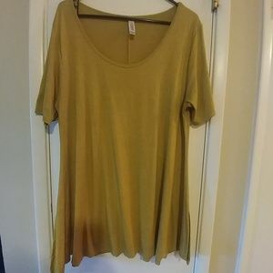 LULAROE PERFECT T